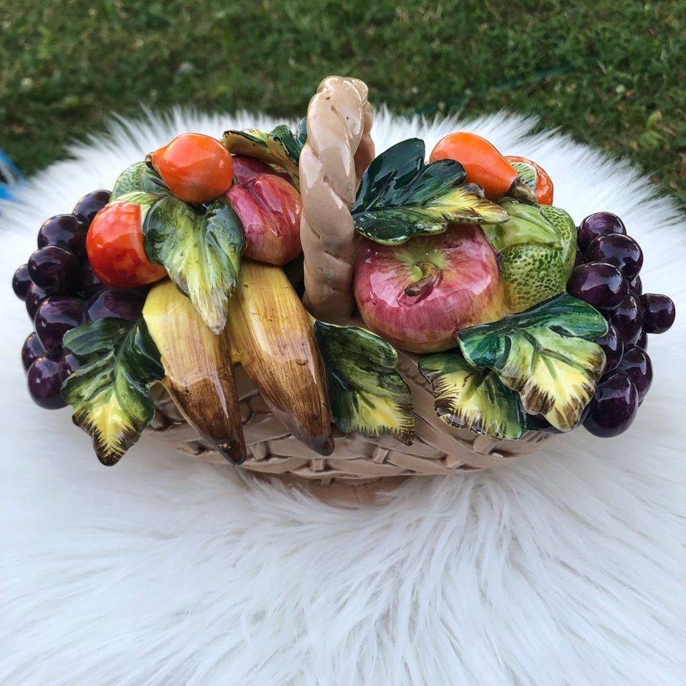6” porcelain Fruit basket